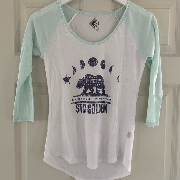 Volcom top - Picture 1 of 3